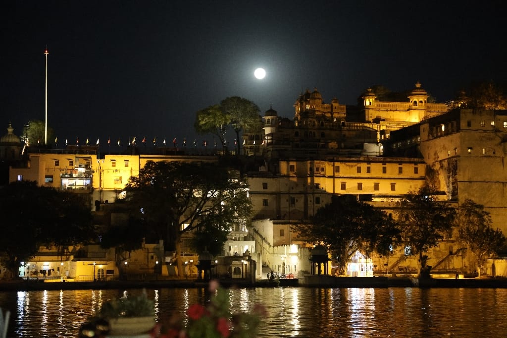 Rondreis India Maatwerkreizen Never Stop Travelling Delhi Mumbai Udaipur Taj Mahal Agra Jaipur Kerala Jodhpur Avontuurlijk Azië