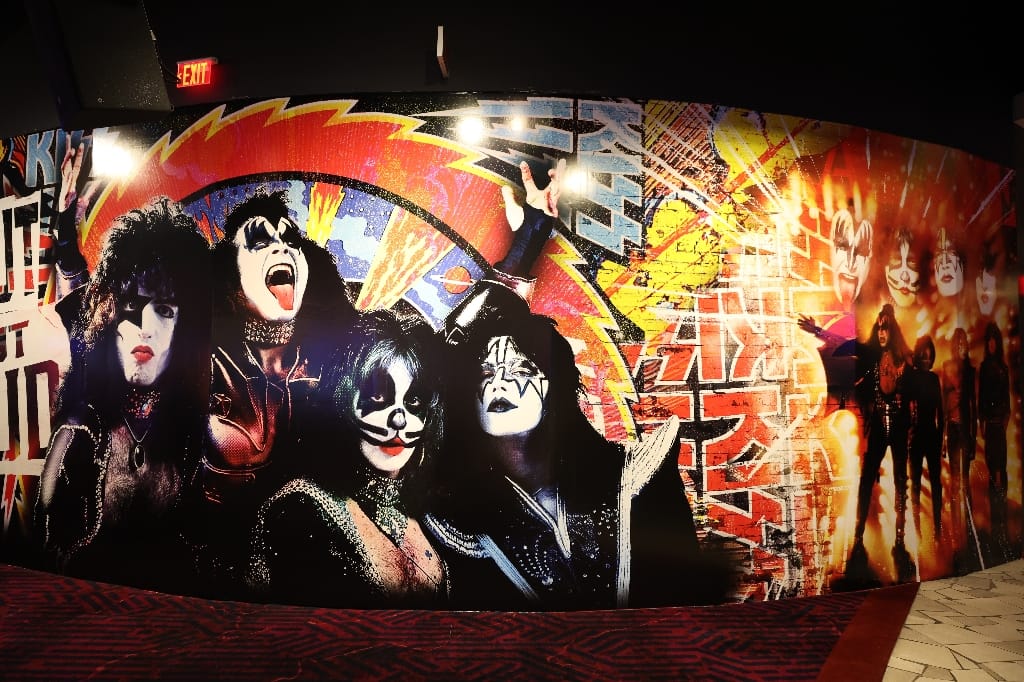 KISS KRUISE Land Locked in Vegas LasVegas USA Amerika Virgin Hotel