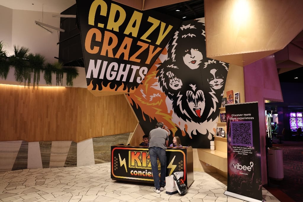 KISS KRUISE Land Locked in Vegas LasVegas USA Amerika Virgin Hotel