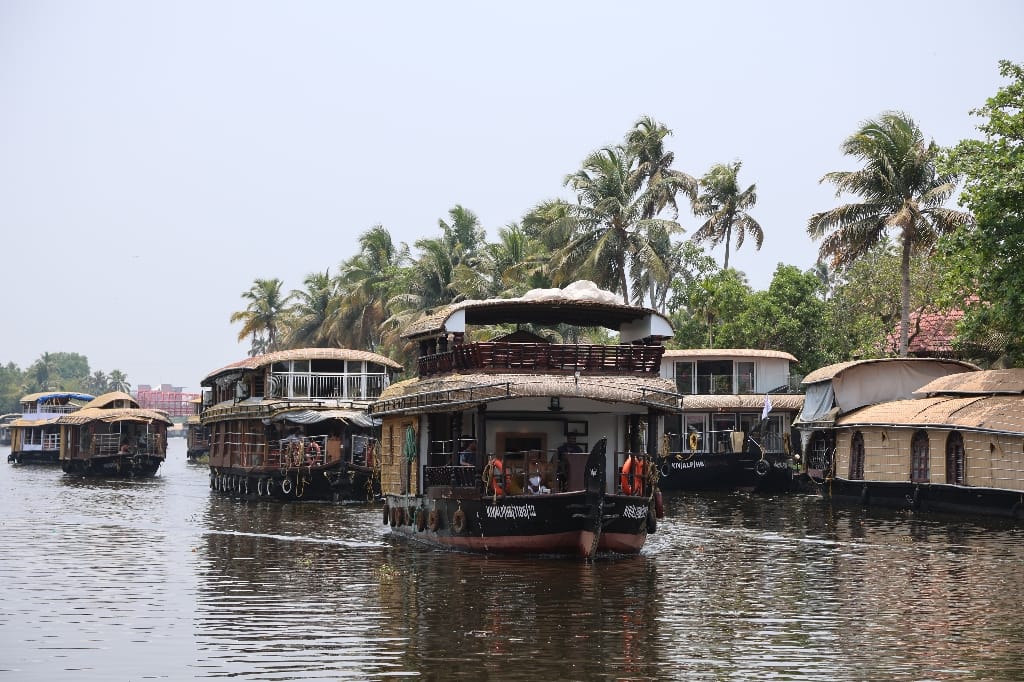 Rondreis India Maatwerkreizen Never Stop Travelling Delhi Mumbai Udaipur Taj Mahal Agra Jaipur Kerala Jodhpur Avontuurlijk Azië