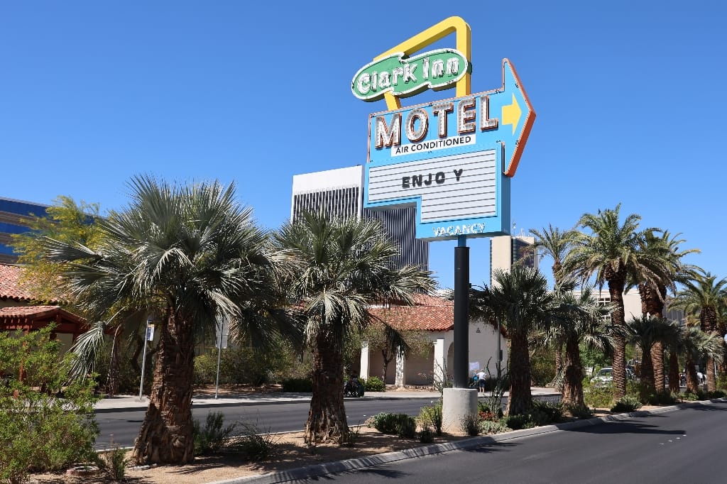 Amerika USA rondreis Las Vegas Death Valley Zion NP Grand Canyon Bryce Canyon Page Route66 Selfdrive Never Stop Travelling