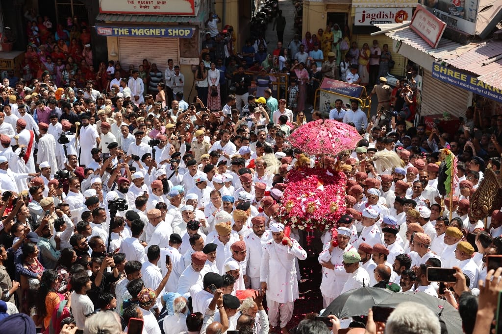 Rondreis India Maatwerkreizen Never Stop Travelling Delhi Mumbai Udaipur Taj Mahal Agra Jaipur Kerala Jodhpur Avontuurlijk Azië