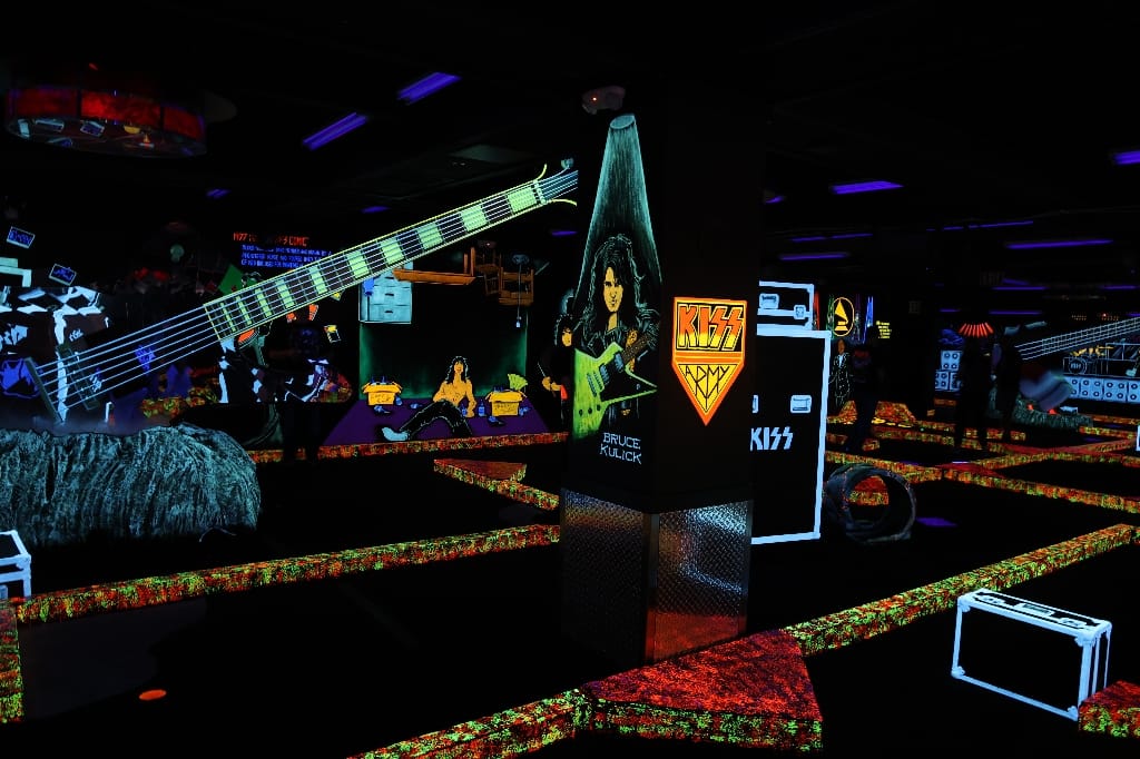 KISS KRUISE Land Locked in Vegas LasVegas USA Amerika KISS WORLD Rio Hotel KISS mini golf