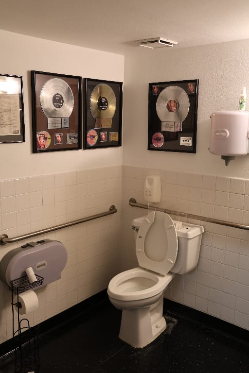 KISS KRUISE Land Locked in Vegas LasVegas USA Amerika Virgin Hotel Metal Blade Museum